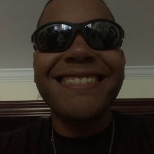 Meet your Posher, Derek